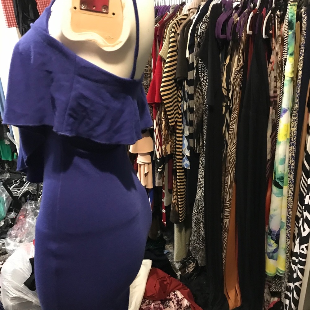 Soprano Bodycon Ruffle Dress - Picture 2 of 4